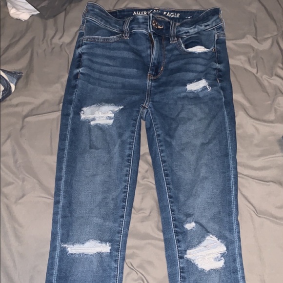 American Eagle Ripped Skinny Jeans - Picture 1 of 3